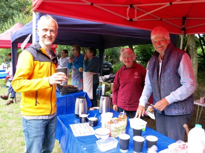 apple pressing  coffee tea anyone