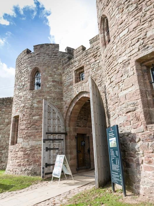 beeston castle in october 63