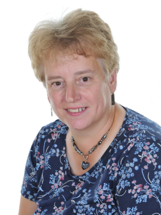 Miss Jones – TA