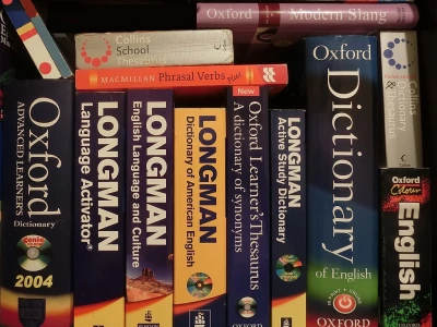 English-English_dictionaries_and_thesaurus_books
