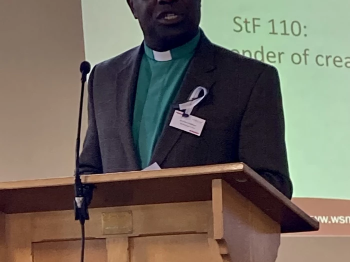 Revd Paul Nzacahayo leads opening devotions