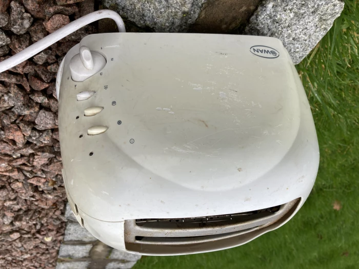 Toaster – Items free to a good home! -Published