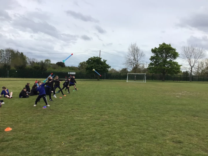 PE 1
