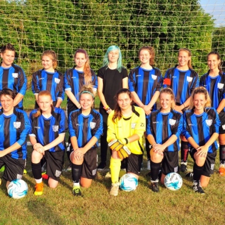 Haddenham Ladies Football 01