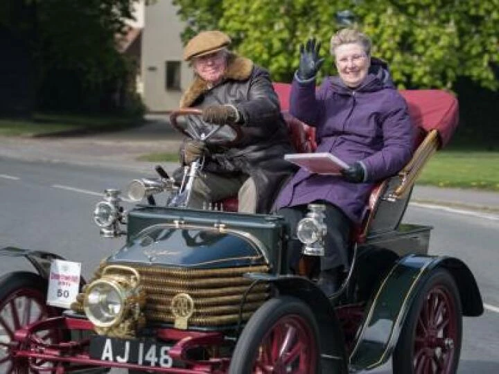 Veteran Car 25
