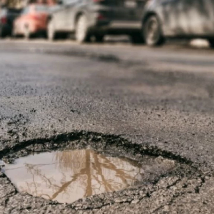 Potholes genera
