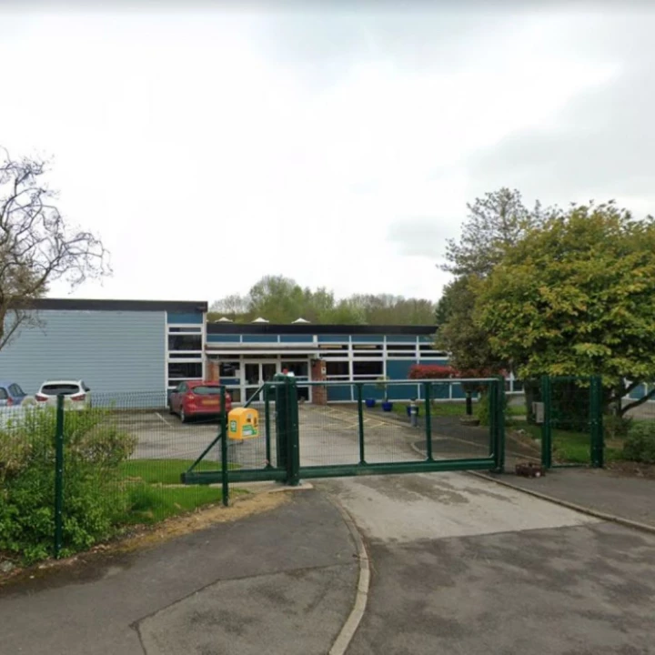 Tarvin Primary School Frontage Js300763393