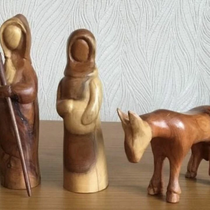 St Andrews Womens Group  Carving
