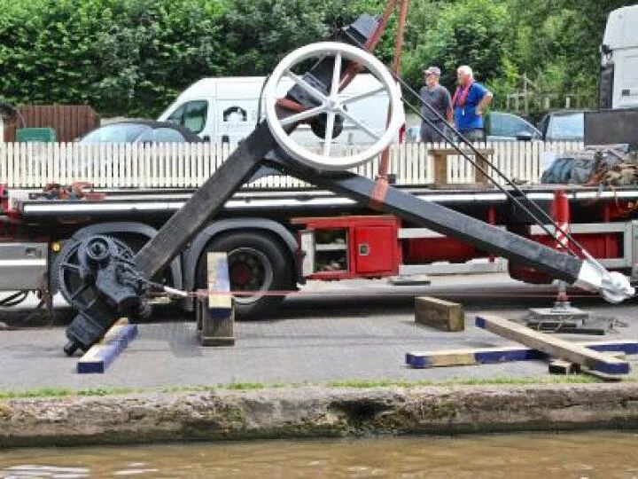 Shroppie Crane