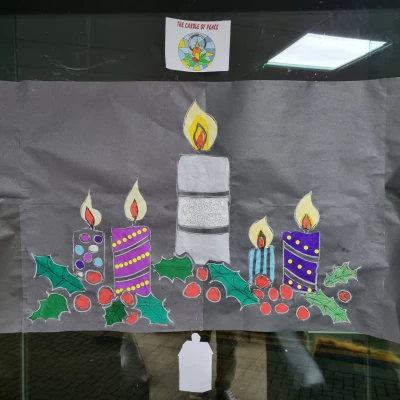 candle display window dec 22