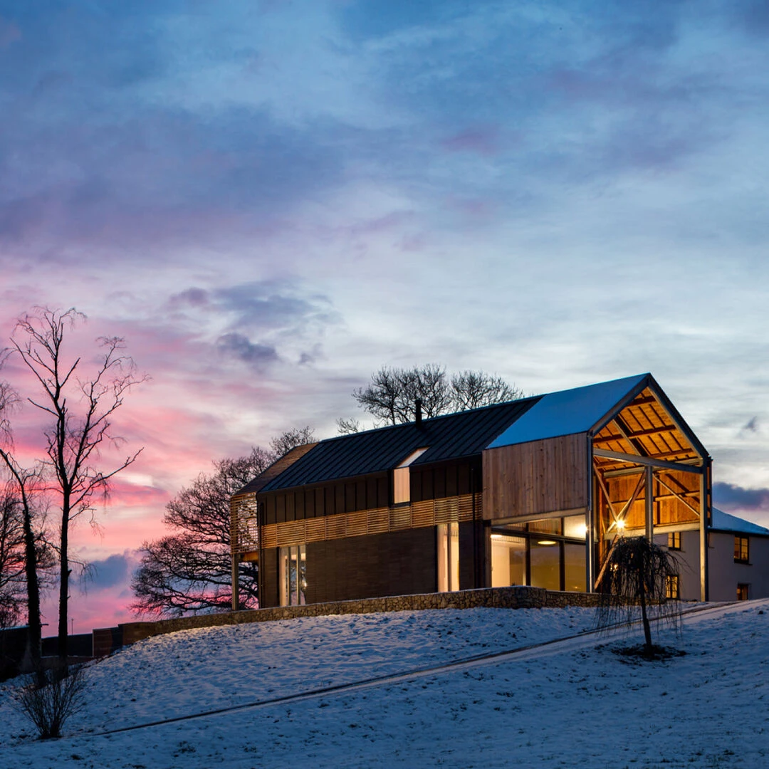case  historical merged with contemporary26947