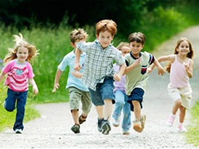 children running