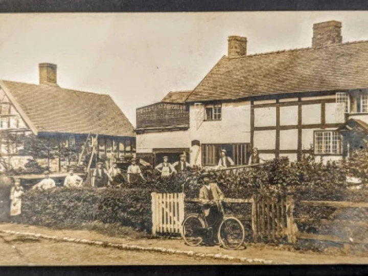 churchminshull743