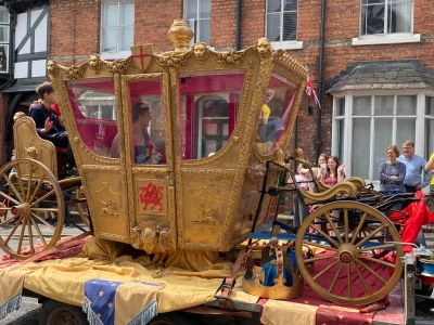 gold coach