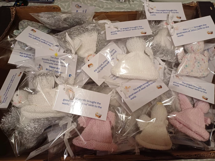 knitted angels ready to give with love