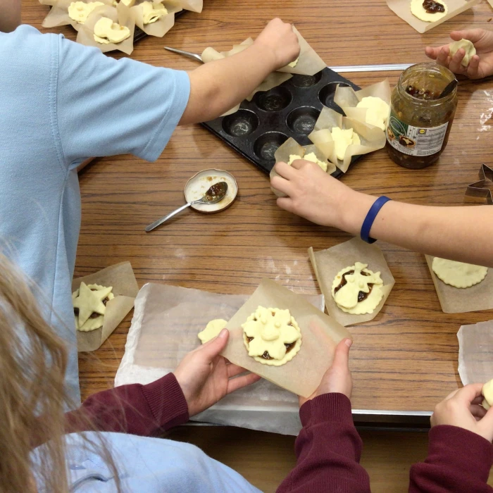 mince pie making