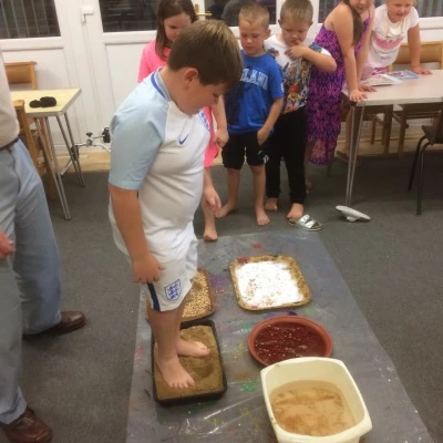 monday club sensory walk 4