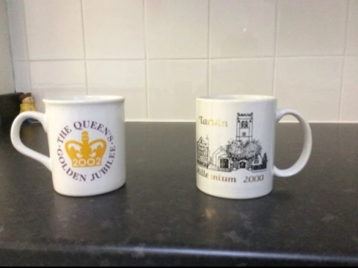 mugs
