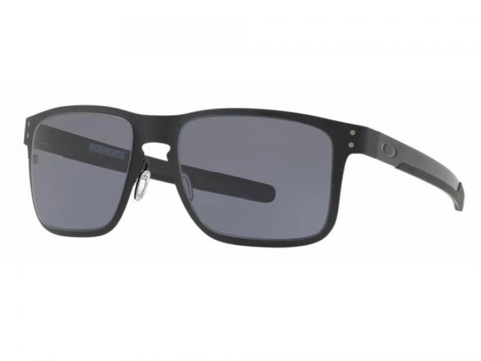 oakley holbrook metal sunglasses in matte black with grey lenses oo412301