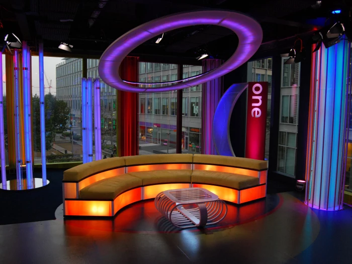 one show 018