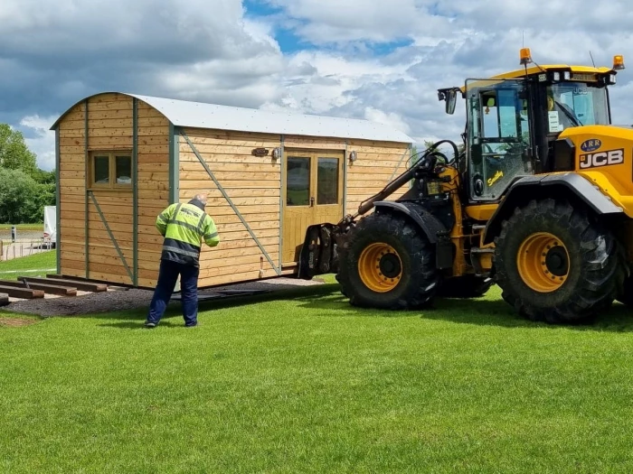 peplow glamping wagon