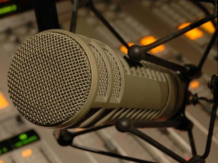 radio mic 02