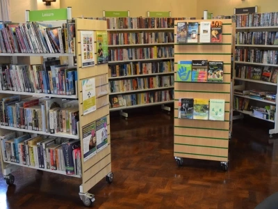 sot library   in church