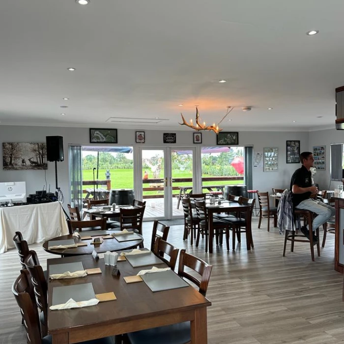 stagger inn