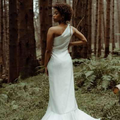 statuesque satin one shoulder gown p