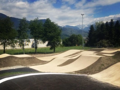 wcc-combo-sx-track-side-view